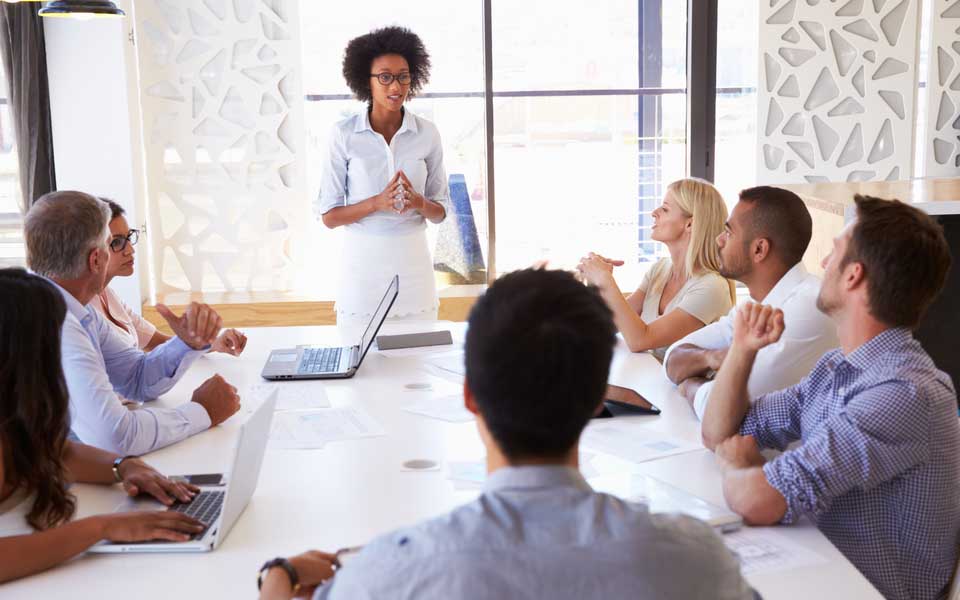 Como criar uma agenda de reuniões para sua empresa